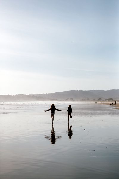 Les filles à la plage